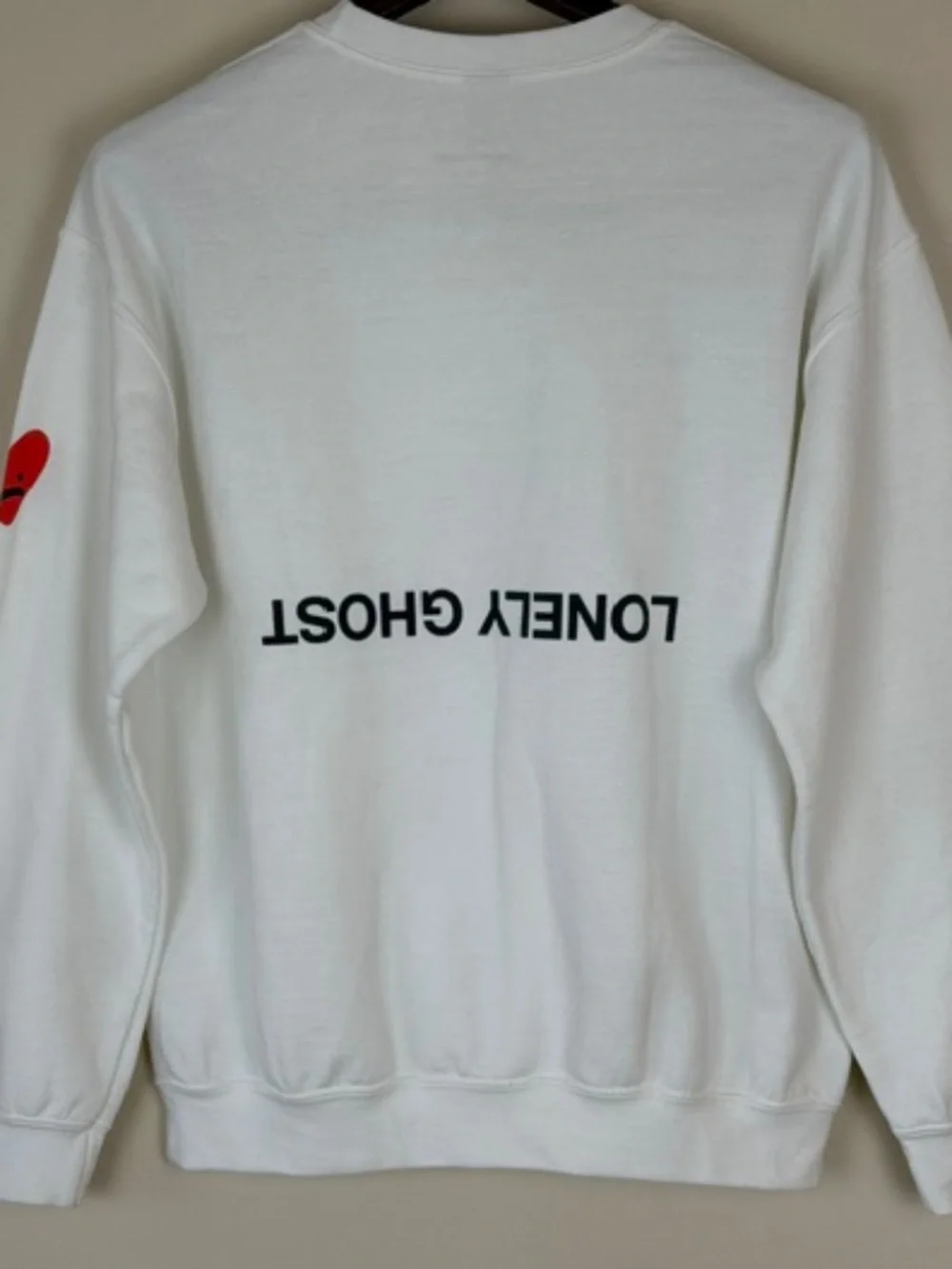 Lonely Ghost White Heart on my Sleeve Crewneck Sweatshirt Women's Medium - Picture 3 of 9
